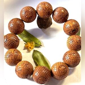 Sandalwood Big Beaded Bracelet Dragon Round Stretchy Bracelet Healing Bracelet